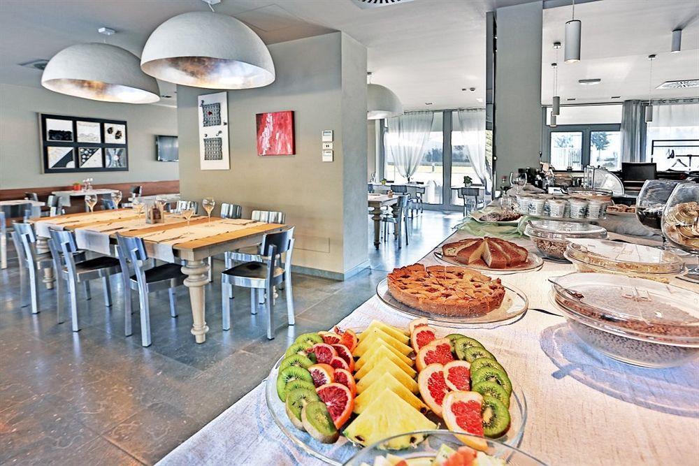 One Hotel & Restaurant Dalmine Eksteriør billede